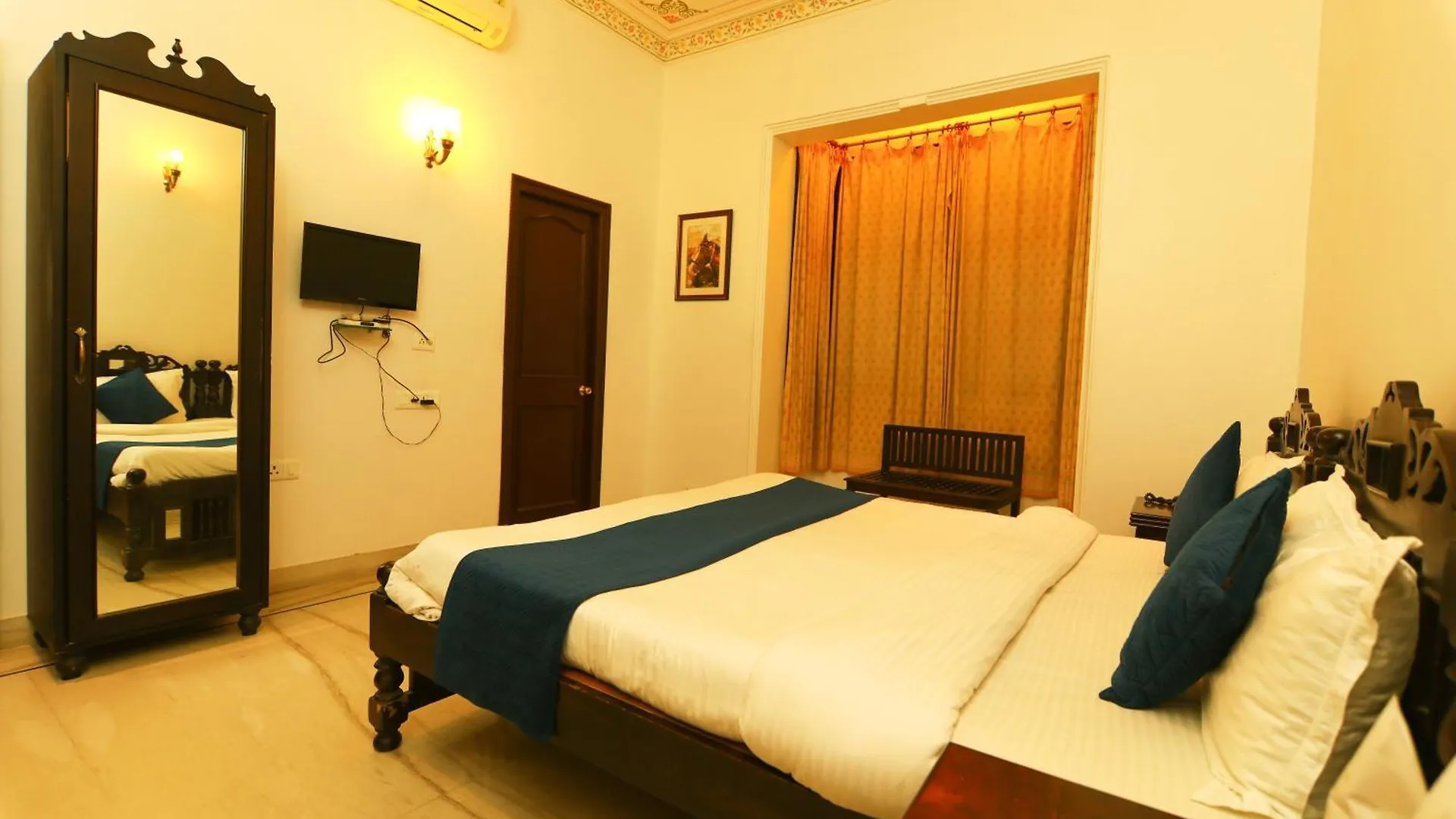 Boheda Palace Udaipur 4*,