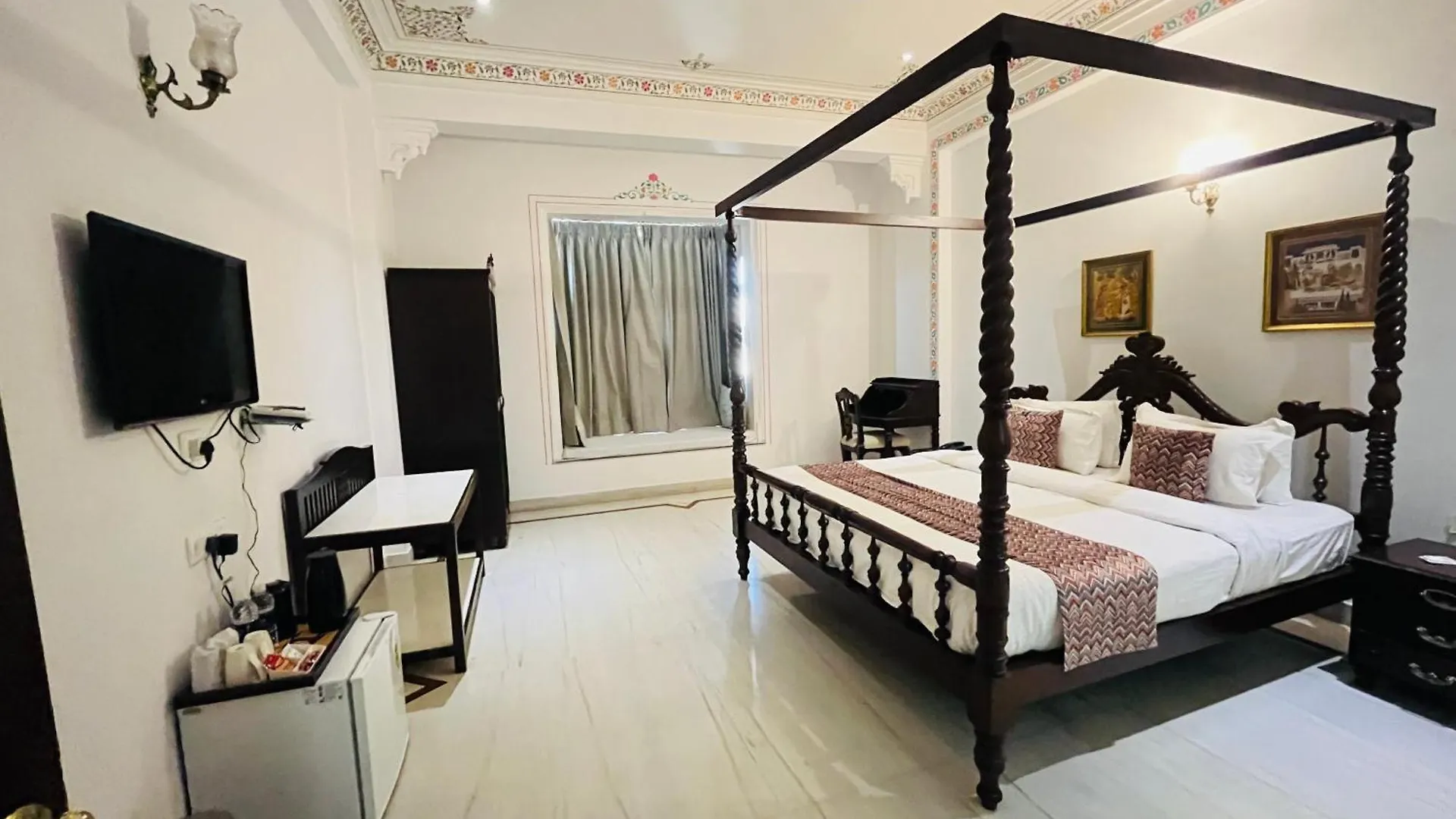 Boheda Palace Udaipur Hotel