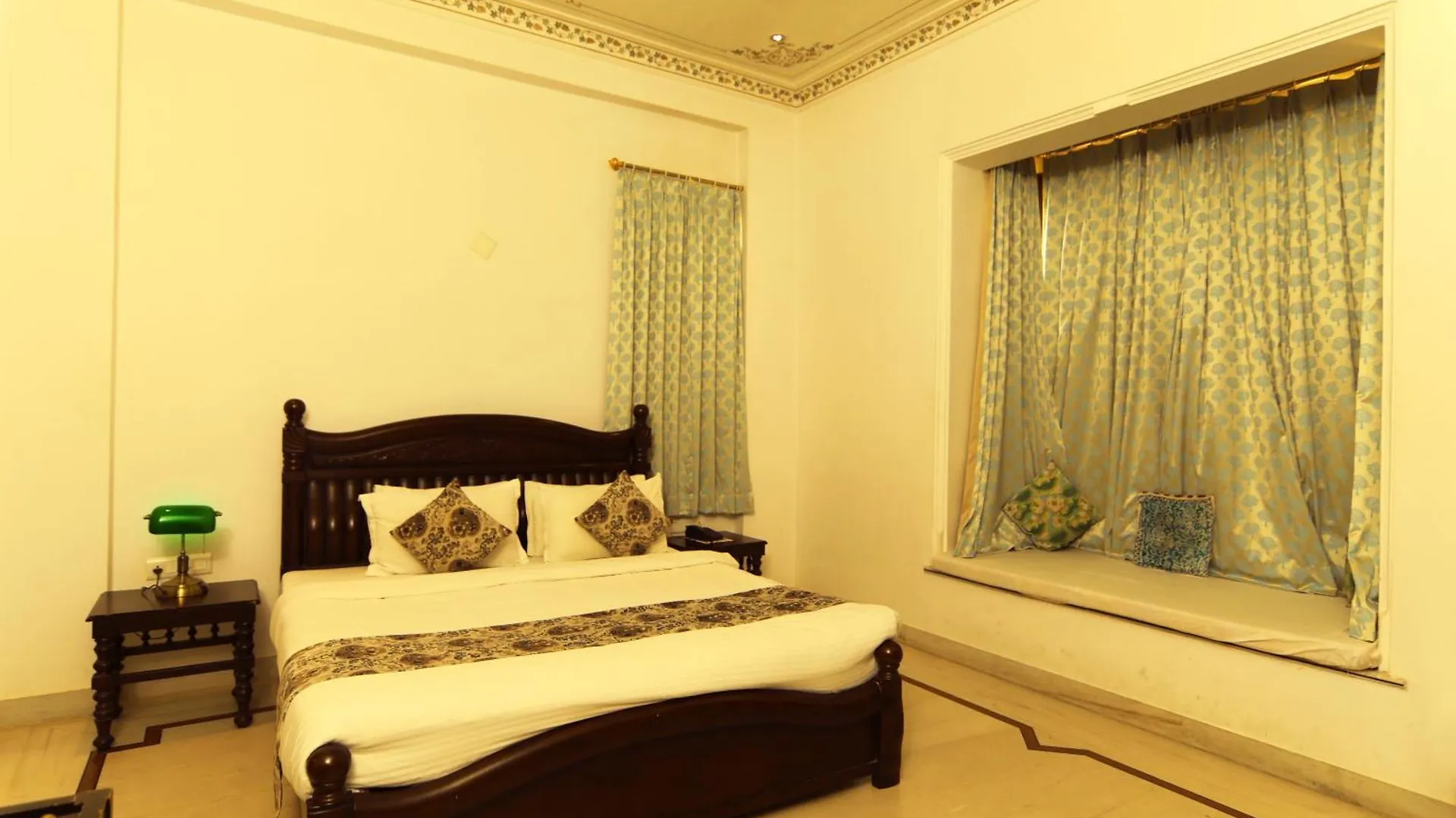 Boheda Palace Udaipur Otel
