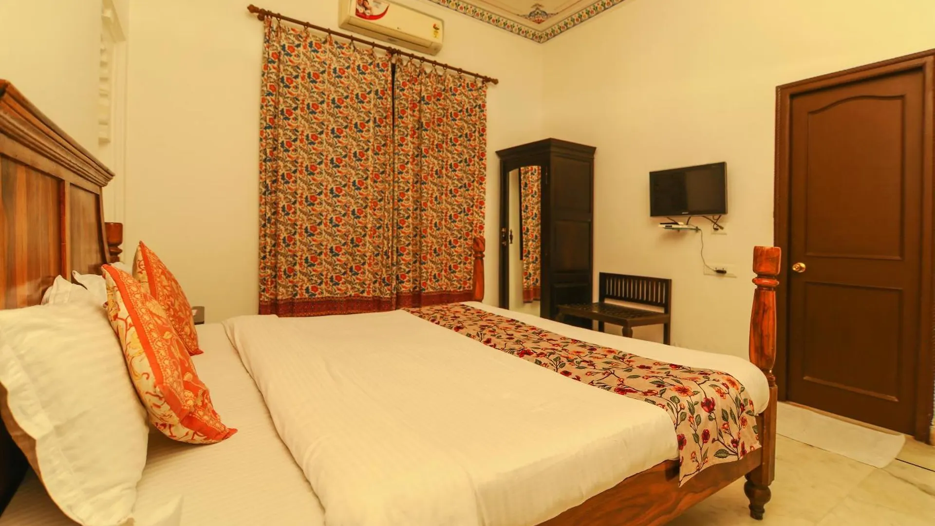 **** Otel Boheda Palace Udaipur Hindistan