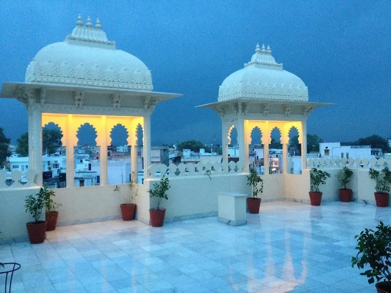 **** Otel Boheda Palace Udaipur Hindistan